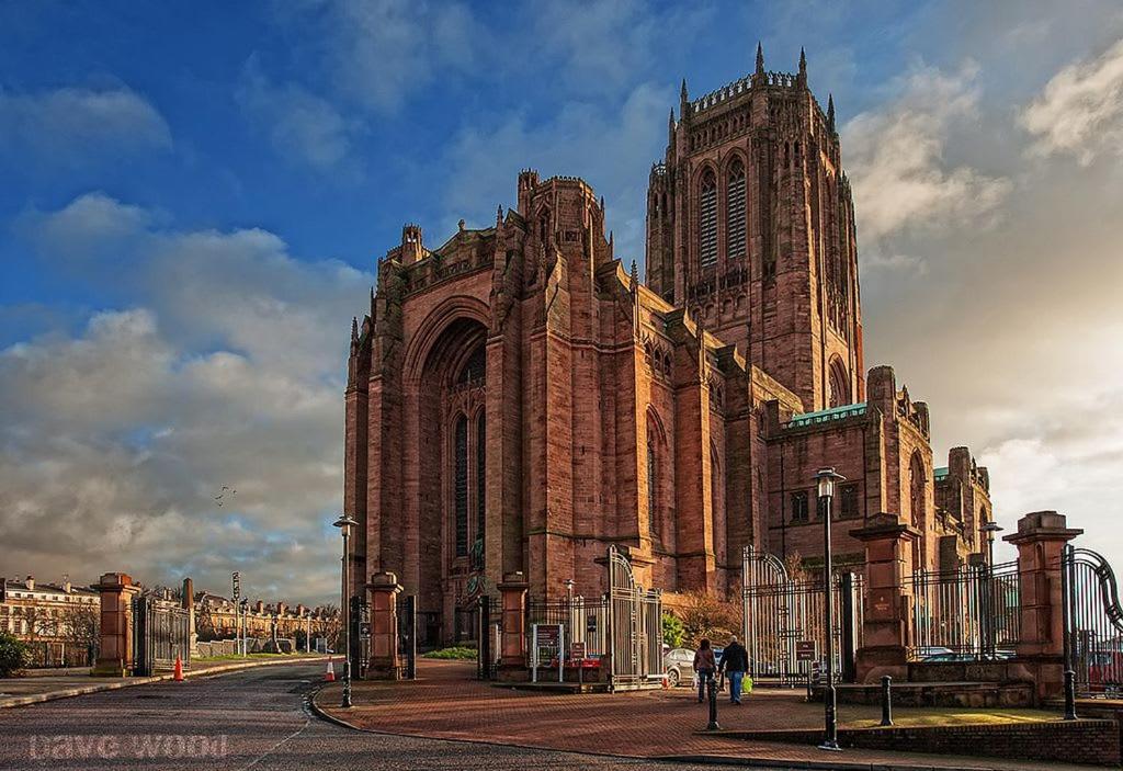 Central Liverpool Apartment Bagian luar foto